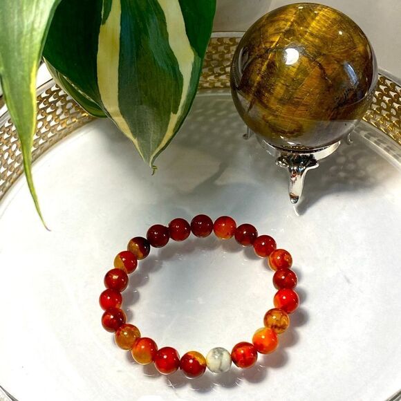 Polished Agate & Howlite Bracelet - Picture 1 of 6